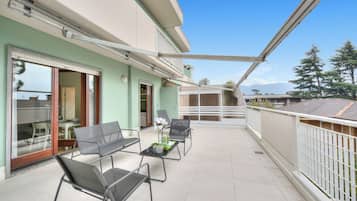 Departamento familiar, varias habitaciones (Balcone Sui Tigli Few Min From The) | Terraza o patio