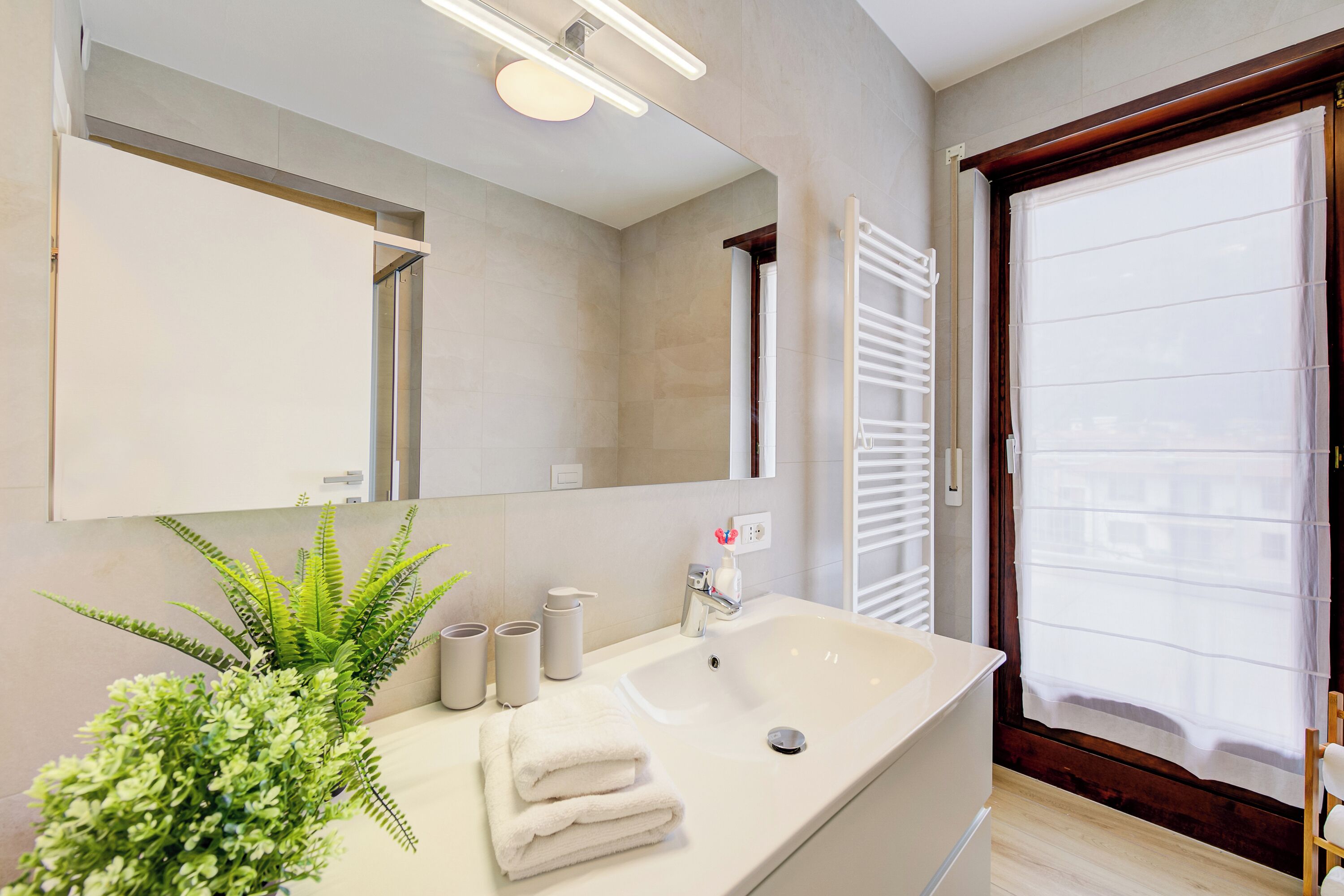 Family Apartment, Multiple Bedrooms (Balcone Sui Tigli Few Min From The) | Bathroom | Shower, hair dryer, bidet, towels