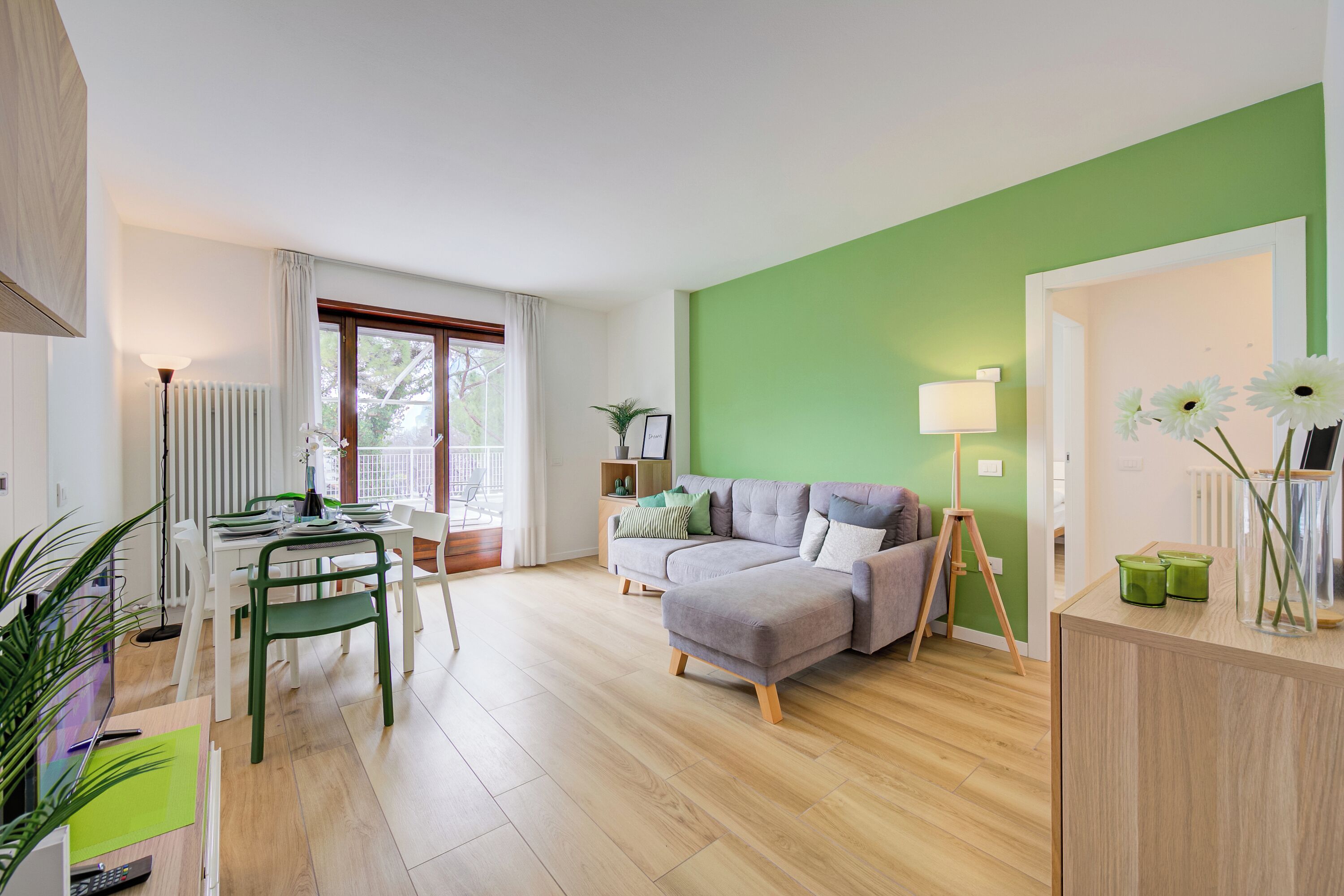 Family Apartment, Multiple Bedrooms (Balcone Sui Tigli Few Min From The) | Living area | 21-inch Smart TV with cable channels