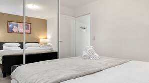 1 chambre, fer et planche à repasser, Wi-Fi gratuit, draps fournis