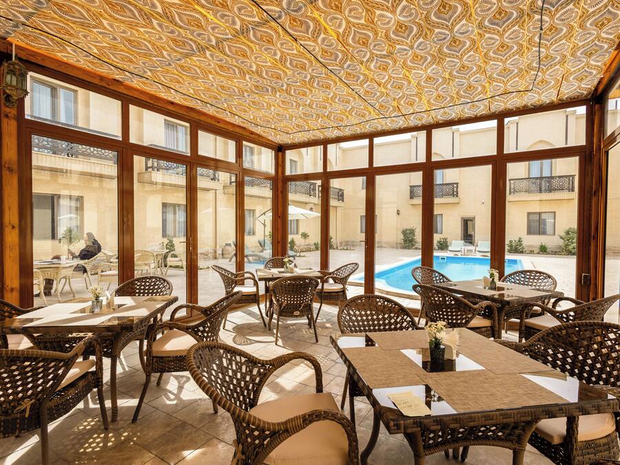 Khu ẩm thực ngoài trời