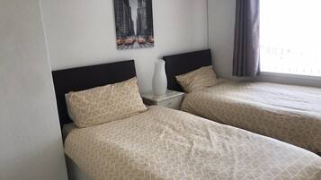 2 bedrooms, iron/ironing board, WiFi, bed sheets