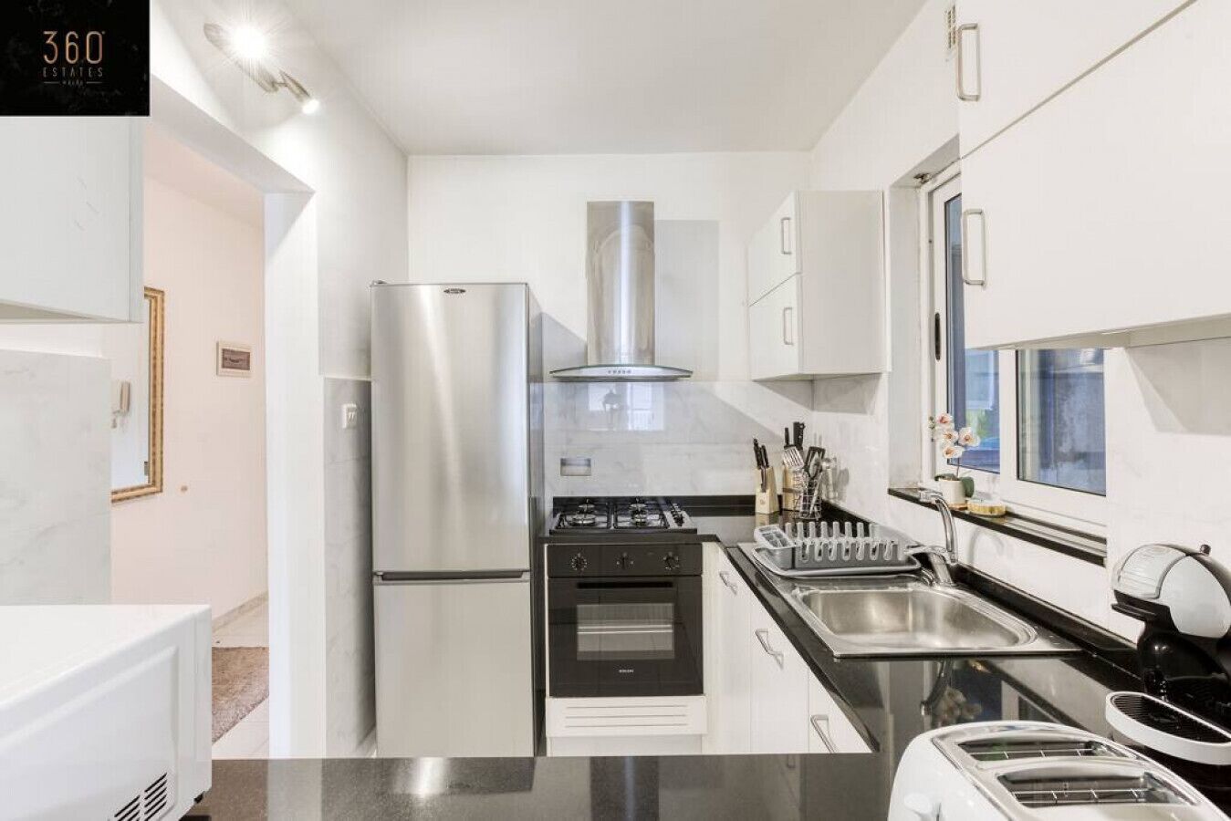 Fridge, microwave, oven, coffee/tea maker