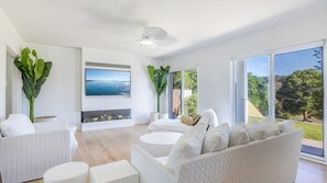 Smart TV, ping pong, books
