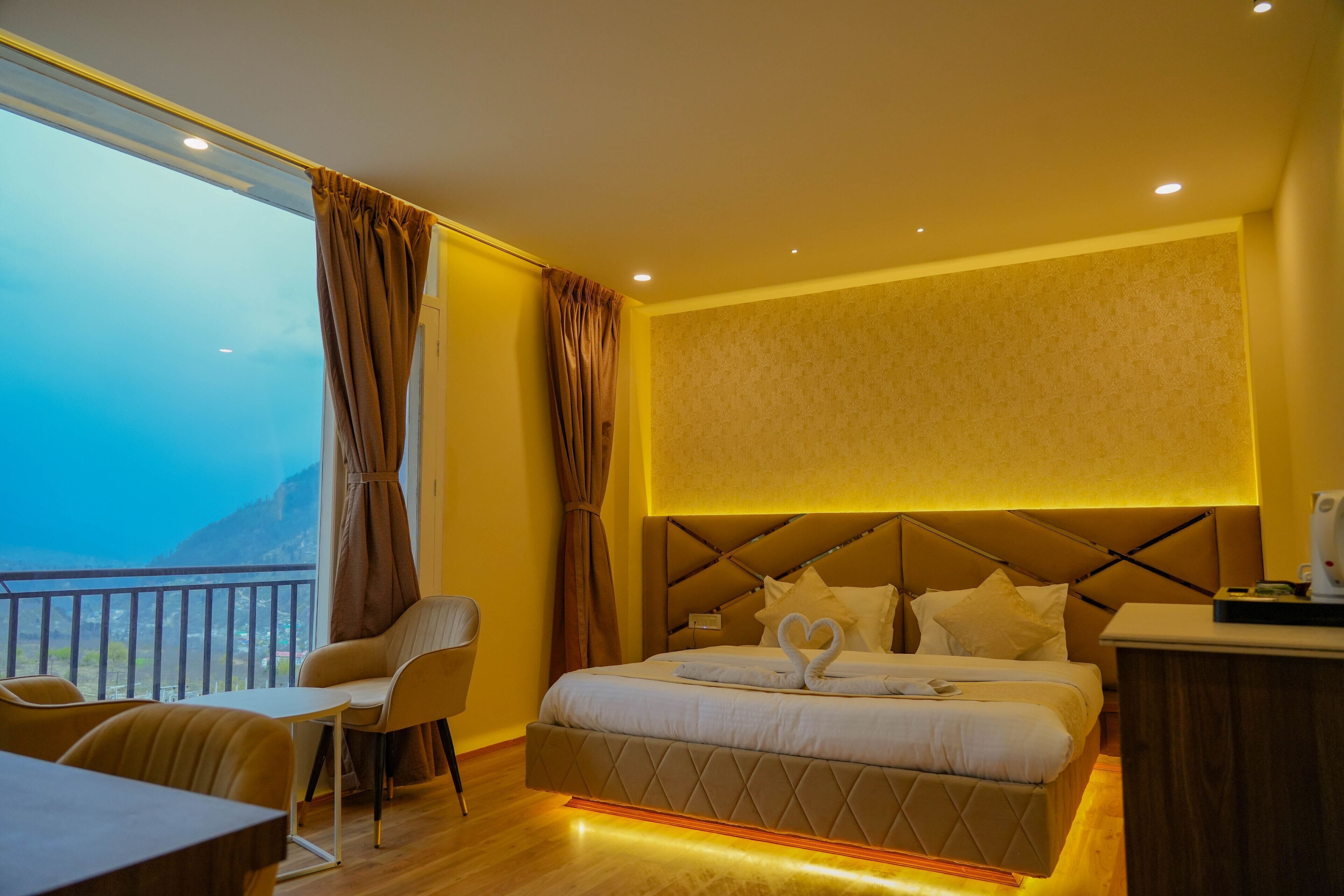 Free WiFi, bed sheets