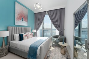 Comfort Apartment | 2 bedrooms, in-room safe, blackout curtains, iron/ironing board - Maison Privee - Trendy Apt on the Creek with Superb Dubai Skyline Vw (Dubai)