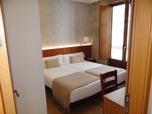 Coffres-forts dans les chambres, bureau, chambres insonorisées, Wi-Fi