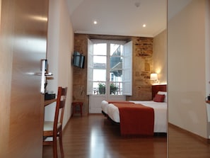 Coffres-forts dans les chambres, bureau, chambres insonorisées, Wi-Fi