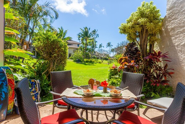 Outdoor dining