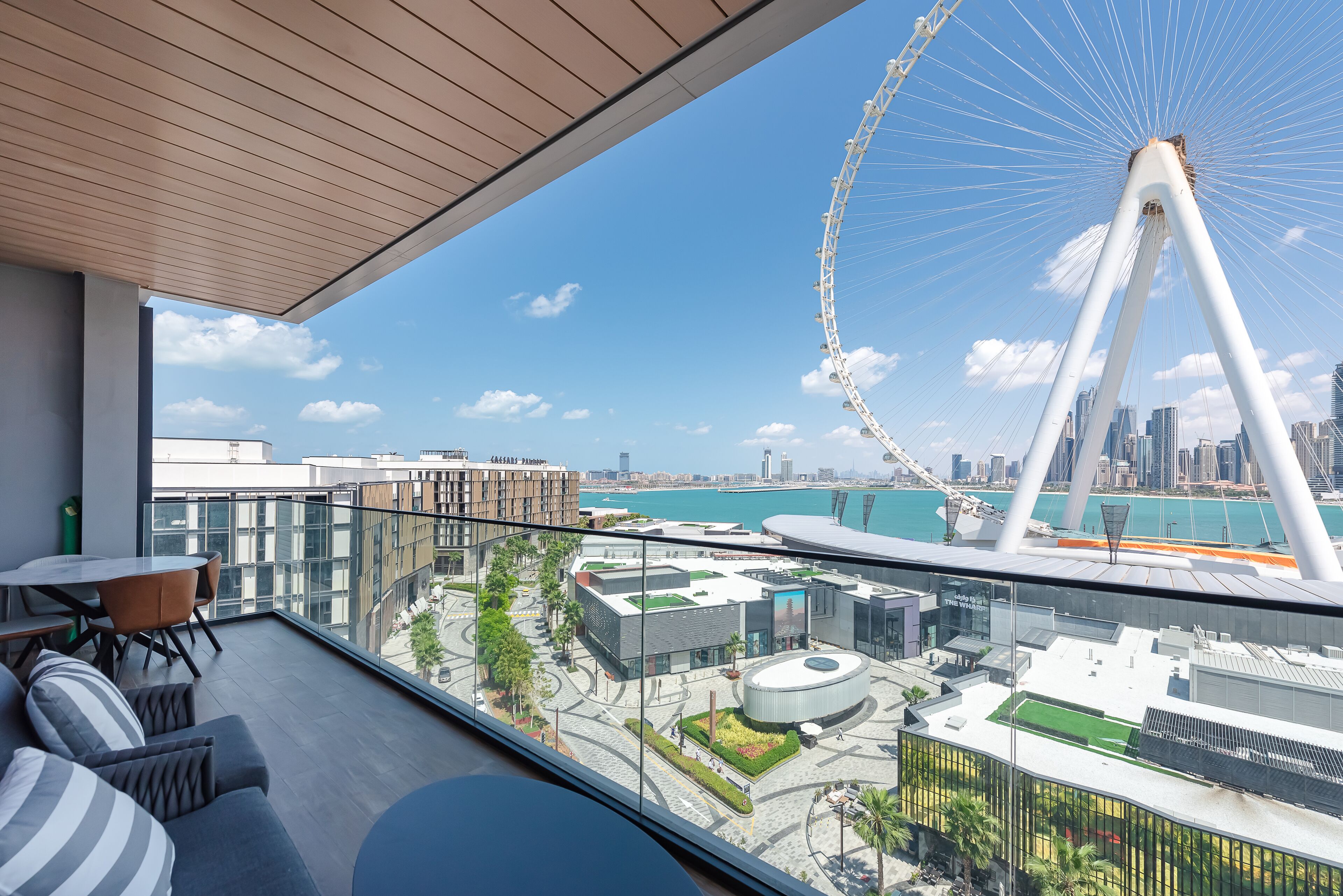 المنطقة المحيطة بالمنشأة