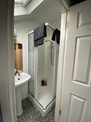 Apartment | Bathroom