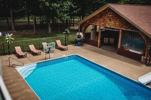 Piscine extérieure, piscine chauffée