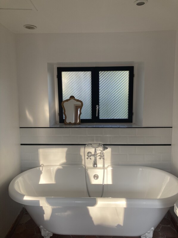 Hair dryer, towels, soap, shampoo - Rest in the Country (Fescamps)