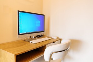 Business center - Marathon Luxury Suites - Schinias Beach (Marathon)