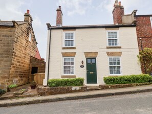Cottage | Exterior - Braeside (Whitby)