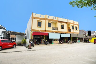 OYO 91711 Grand Ansara Mentari Residence