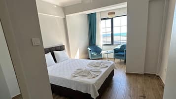 ملاءات من القطن المصري وأغطية فراش متميزة وأسرّة سليكت كومفورت وميني بار