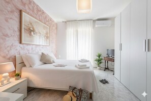 Apartment | 2 bedrooms, iron/ironing board, free WiFi, bed sheets