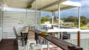 Outdoor dining - Just Beachy - Pet Friendly - 4 Mins Walk to Beach (Culburra Beach)