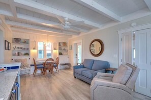 Télévision, table de tennis de table