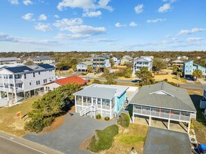 Exterior - Oceanview escape in Oak Island, featuring 3 bedrooms and a private pool. (Oak Island)