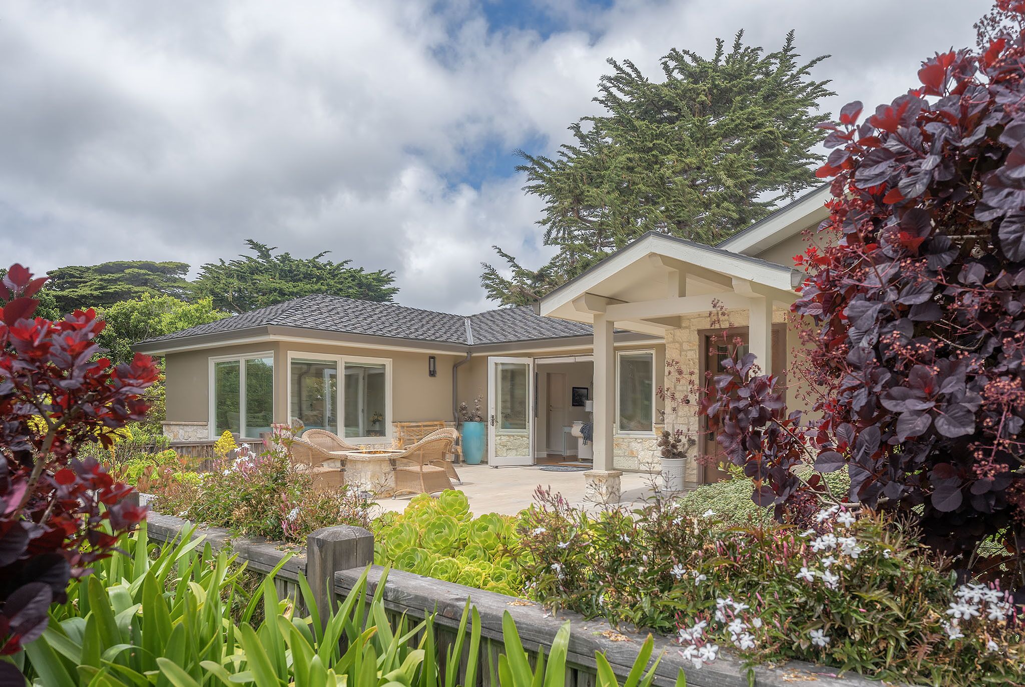 3888 Seas the Day - Modern and Stylish, Mountain Views, Lush Landscape