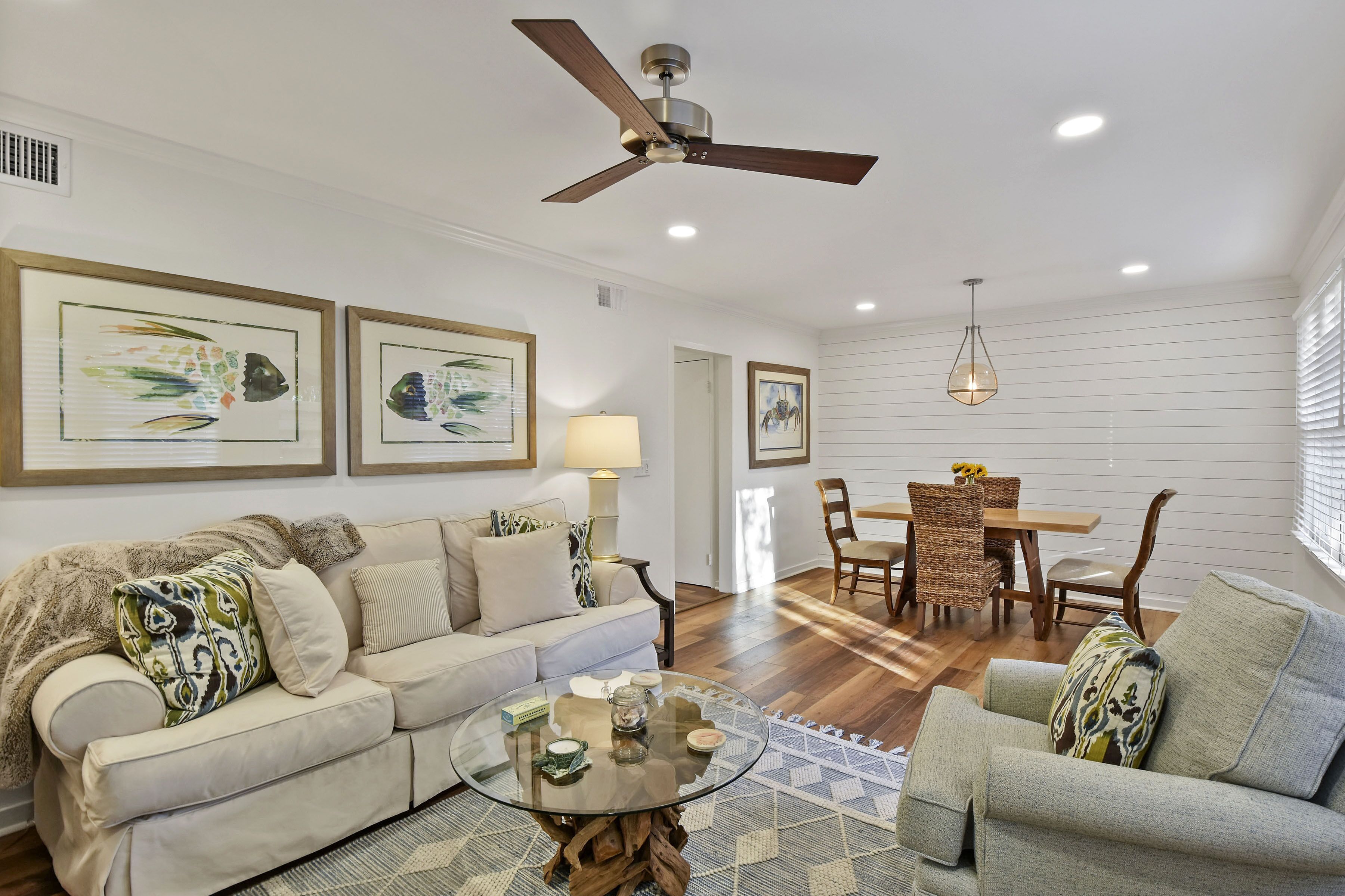 Oceanwood - 2 bedroom, 2 bath townhome - walk to the beach!