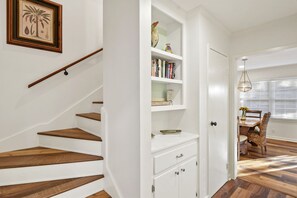 Interior - Great condo, just an easy walk to the beach (St. Simons Island)