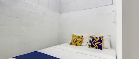 Habitación económica doble | Wifi y ropa de cama