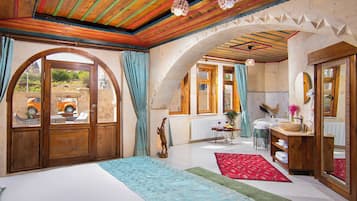 Suite Romantis | 1 kamar tidur, minibar, meja kerja, dan tirai kedap cahaya