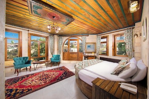 Panoramic Suite | 1 bedroom, minibar, desk, blackout drapes