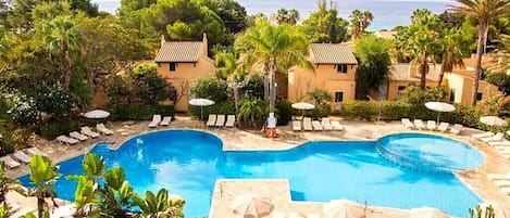 Piscina a l'aire lliure