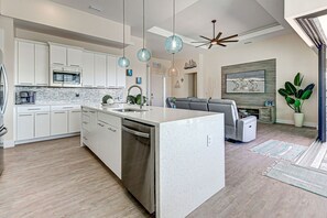 Fridge, microwave, oven, stovetop - Azure Paradise | Canal View | Dock | 2 Masters | Spa (Port Charlotte)