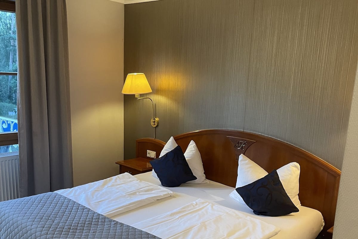 Comfort Room, 1 Queen Bed, Non Smoking