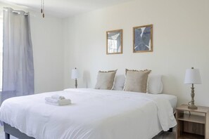 3 bedrooms, iron/ironing board, free WiFi, bed sheets