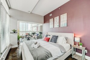 2 bedrooms, desk, iron/ironing board, WiFi - Modern Condo w/ Balcony - Steps from Stampede Park (Calgary)