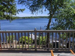 Property grounds - Winnipesaukee Waterfront Home sleeping 12 dock and sandy beach (Moultonborough)