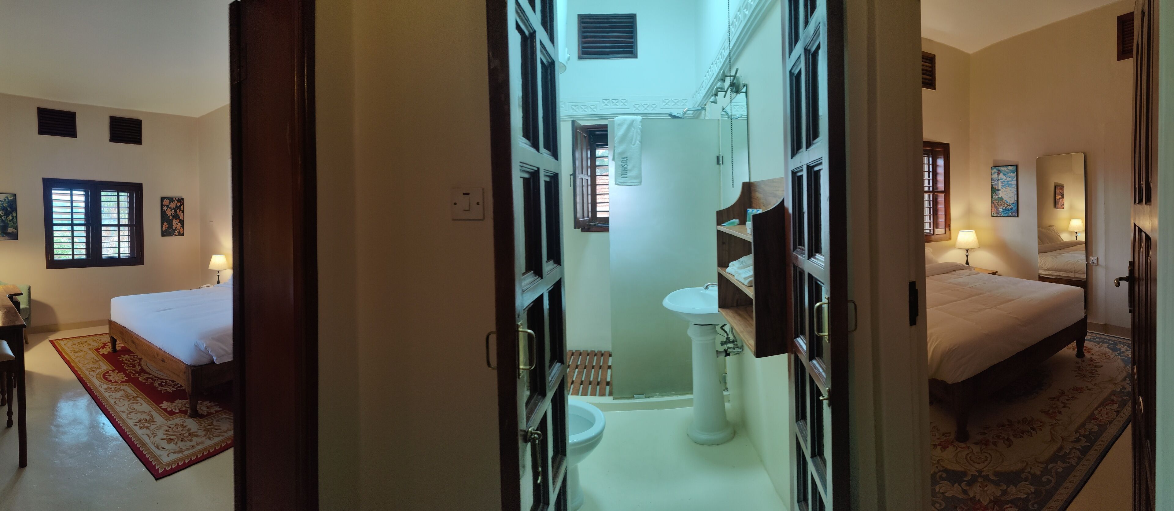Ropa de cama de alta calidad, colchones con pillow-top y minibar 