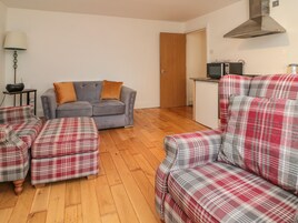 Cottage | Living area