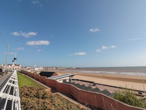 Cottage | Beach | Beach nearby - Flat 8 (Bridlington)