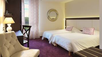 Basic Twin Room | 1 bedroom, premium bedding, desk, laptop workspace