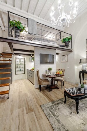 Interior - PAOLO GUINIGI Smart Apartment Suite inside Lucca (Lucca)