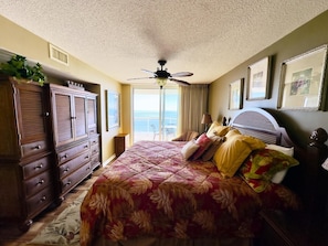 2 bedrooms, iron/ironing board, free WiFi