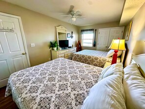 3 bedrooms, iron/ironing board, free WiFi