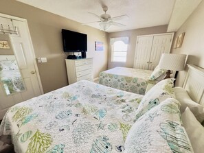 2 bedrooms, iron/ironing board, free WiFi