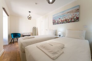 2 makuuhuonetta, silitysrauta/-lauta, ilmainen Wi-Fi, vuodevaatteet