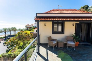 Property grounds - FLH Santa Cruz Triplex with Terrace (Santa Cruz)