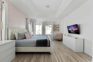 5 bedrooms, iron/ironing board, WiFi, bed sheets - Last Minute Disney! Private Pool, Hot Tub, Game Room & Themed Bedrooms. Book Now! #43123 (Orlando)