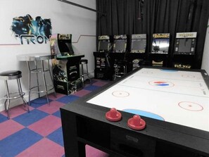 Games room - Last Minute Disney Getaway! Private Pool, Hot Tub & Game Room. Book Now! #45929 (Orlando)