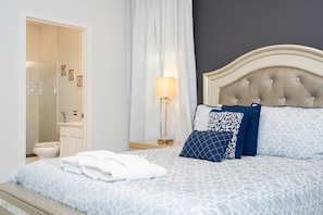 5 bedrooms, iron/ironing board, WiFi, bed sheets